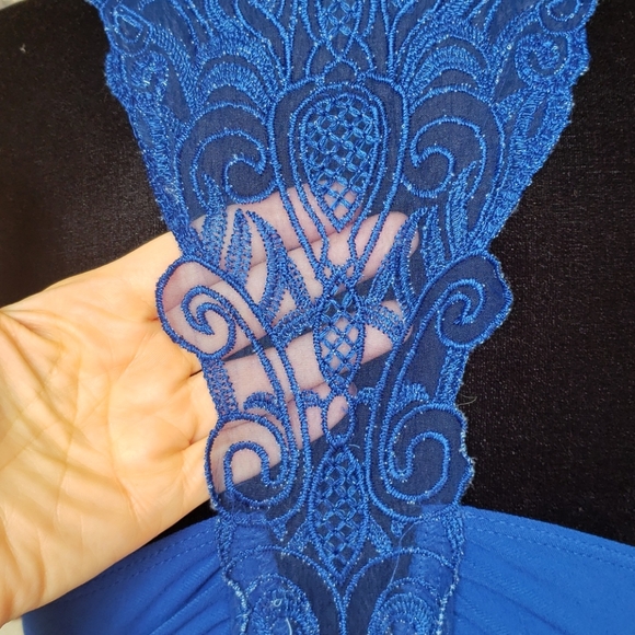 Sexy Royal Blue Racerback Sleeveless Tank Top - Picture 6 of 9